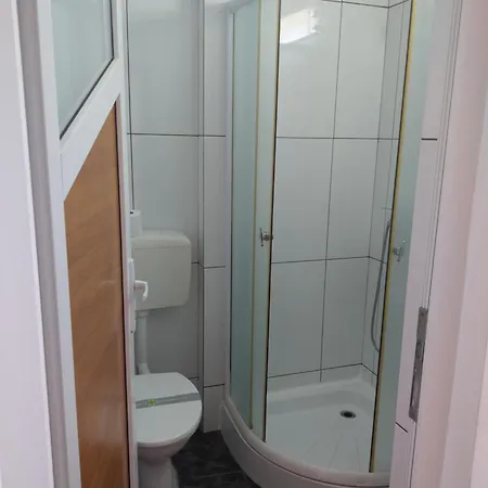Hotel Alex 2*